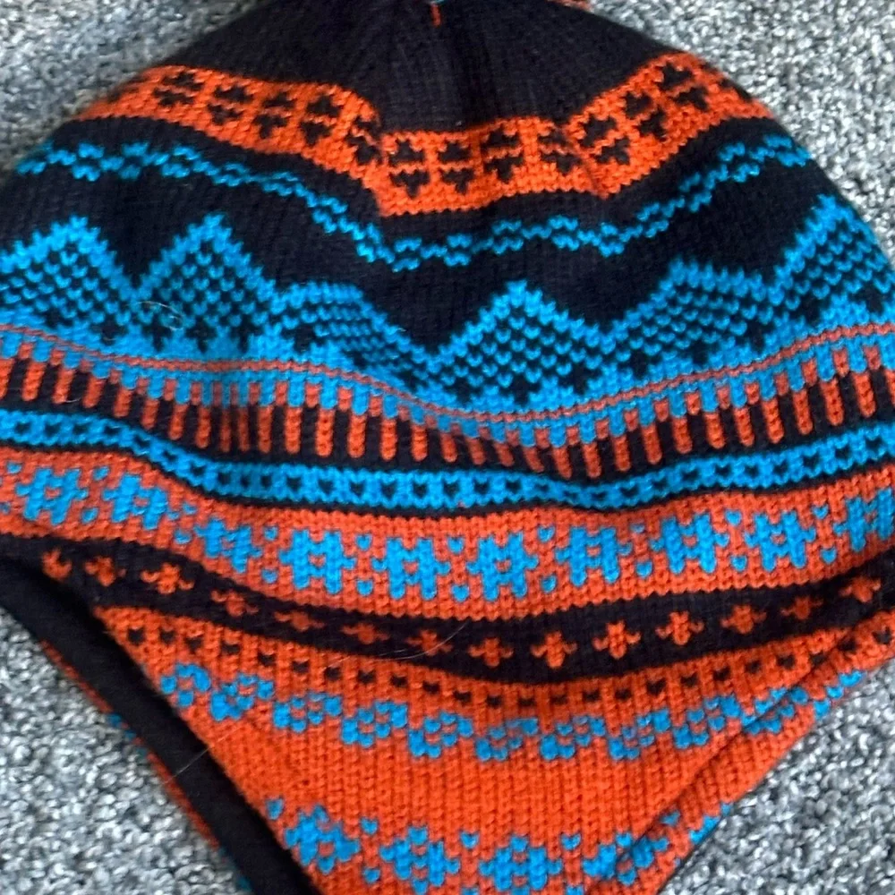 D&Y | Knit Hat in Orange and Blue | big kids/small adult | unisex | like new
